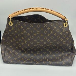 Louis Vuitton Monogram Shoulder Bag with Tan Handle